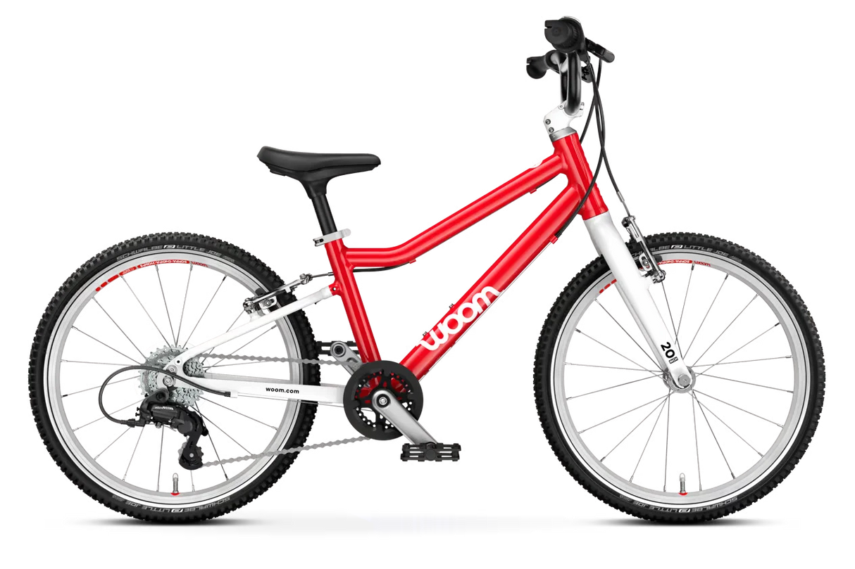 Barncykeln Woom Go 4 med 20-tumshjul i röd