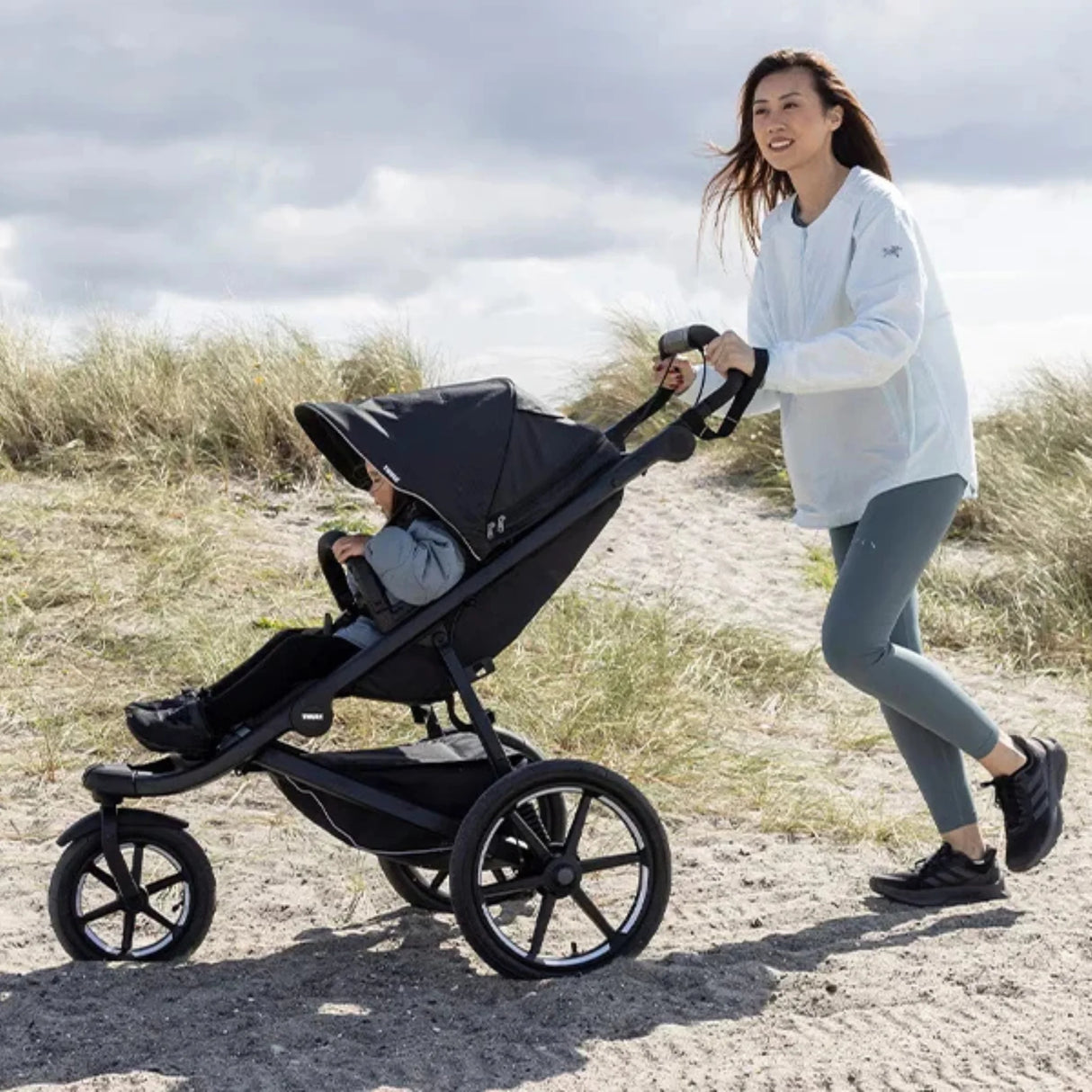 Hyr Thule Urban Glide 3 Bumper Bar av Parently