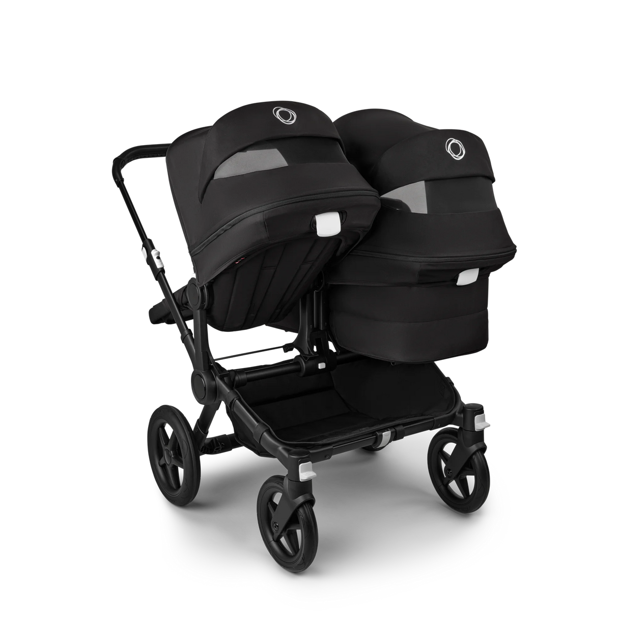 Ventilerande solsuffletter på Bugaboo Donkey 5 Duo i svart