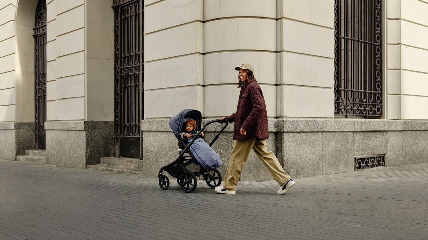 Hyra barnvagn, bilbarnstol och annan babyutrustning med Parently