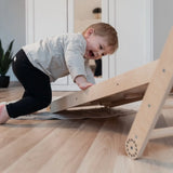 Cliff Klättertriangel med dubbelsidig rutschkana