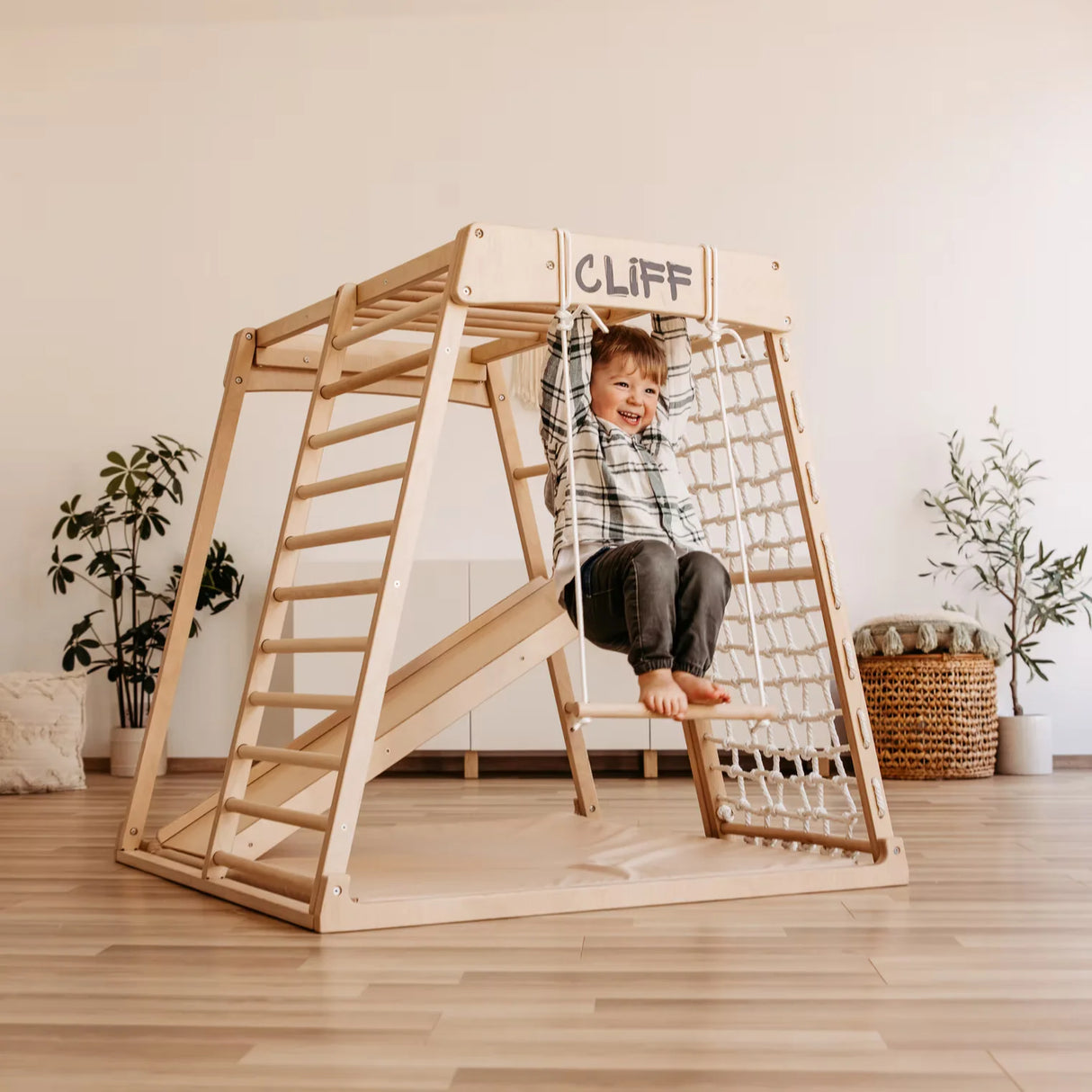 Cliff PRO Premium inomhusklätterställning i trä