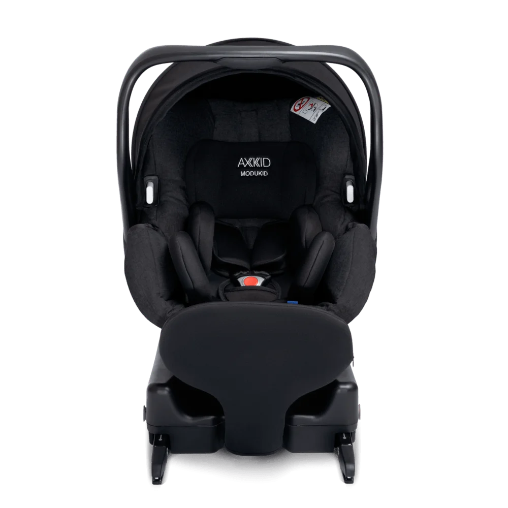 Hyr babyskyddet Axkid Modukid Infant 2 och Axkid Modukid Infant ISOFIX bas tillsammans från Parently