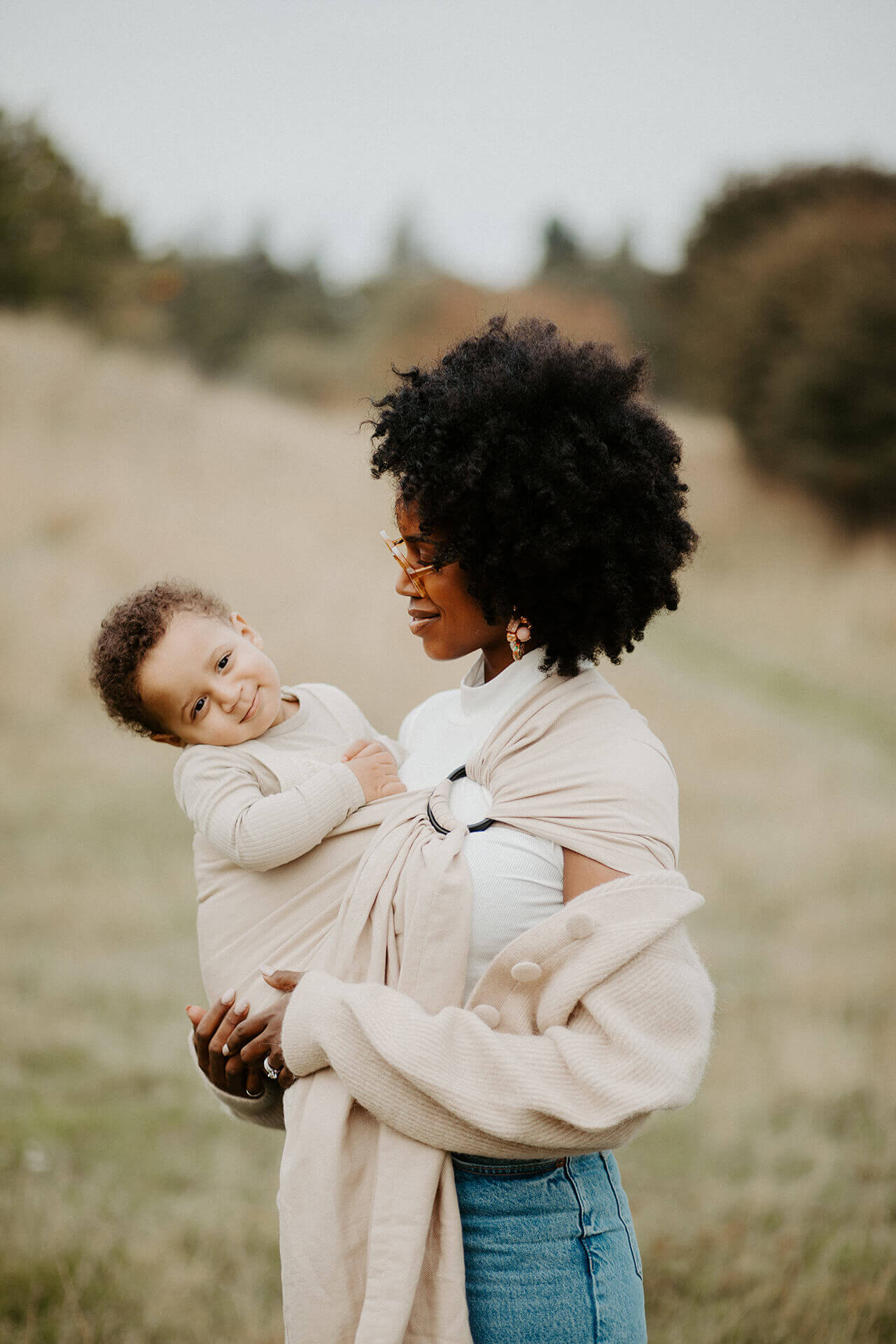 Luie Baby Sling - Beige