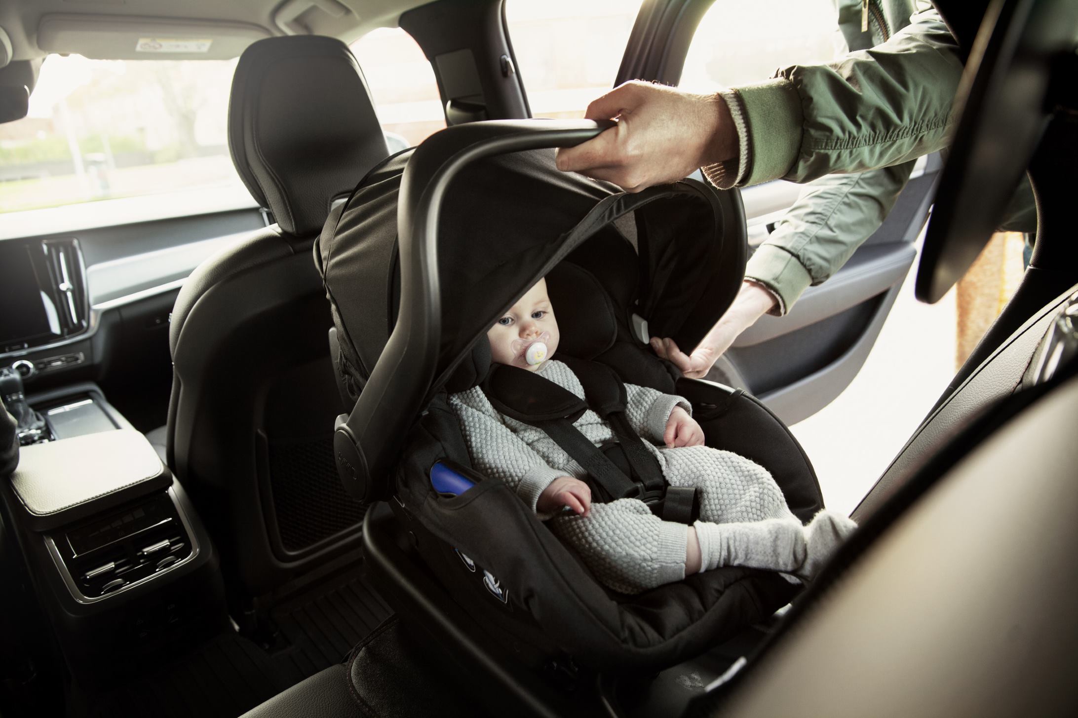 hyra axkid Modukid infant hos parently